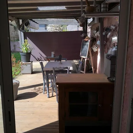 펜션 Joli Cocon Avec Terrasse Entre Giverny Et La Roche Guyon *