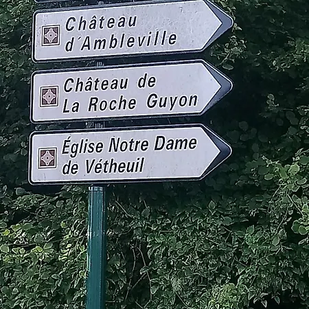 Joli Cocon Avec Terrasse Entre Giverny Et La Roche Guyon Gasny