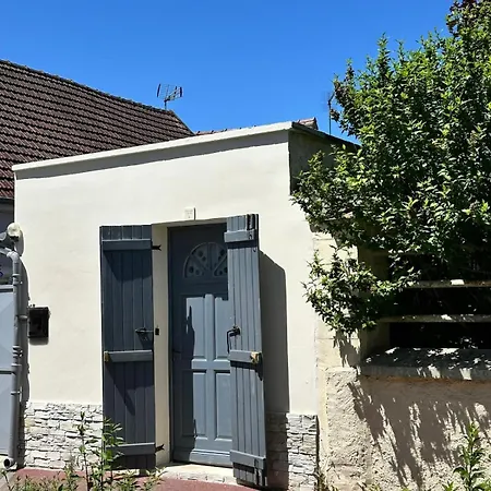 펜션 Joli Cocon Avec Terrasse Entre Giverny Et La Roche Guyon